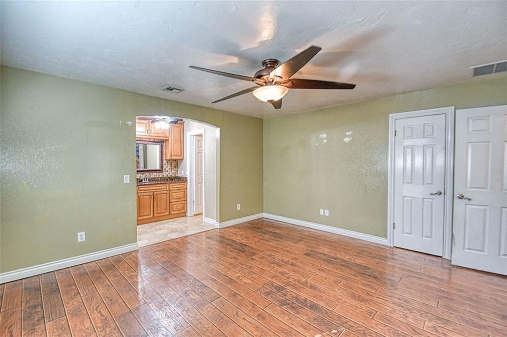 10800 Mantle Drive Property Photo 17