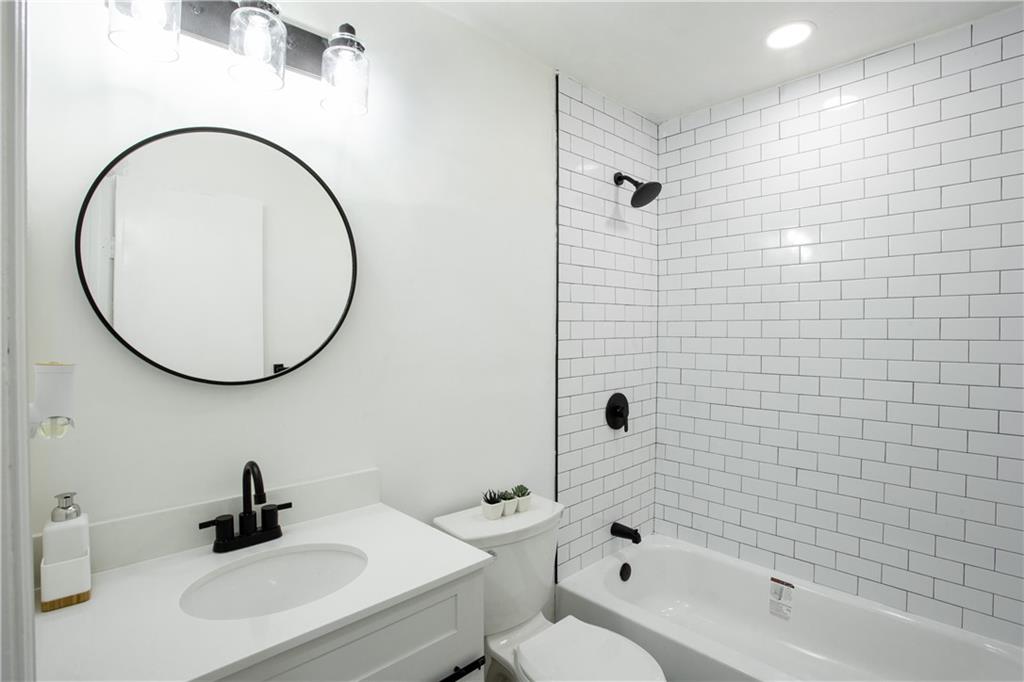2405 Sw 50th Street Property Photo 13