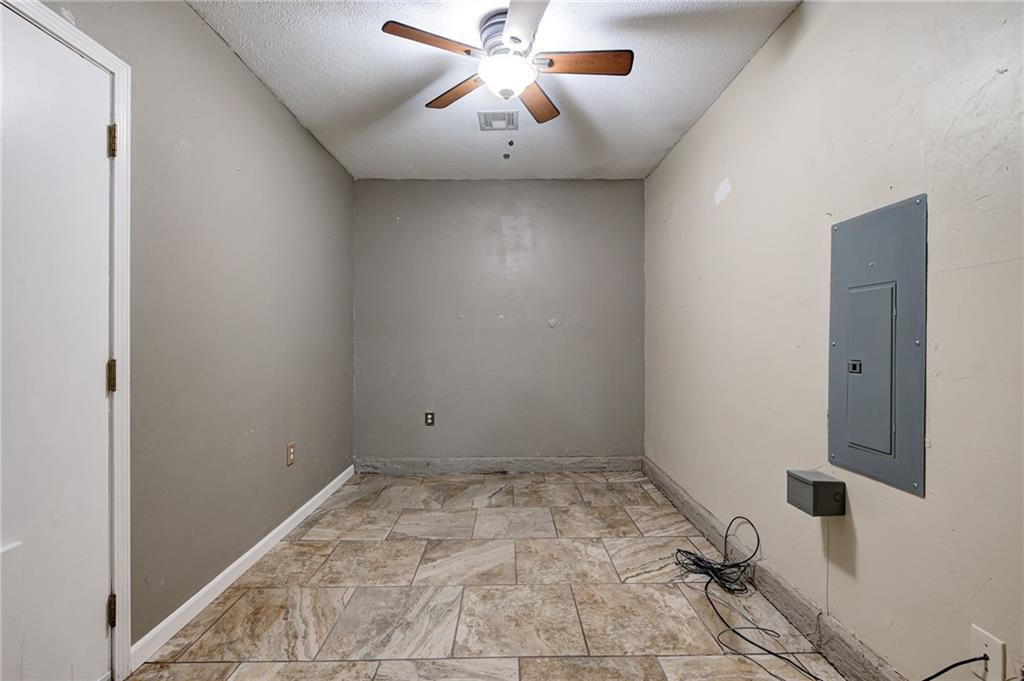 3703 Koerner Drive Property Photo 20