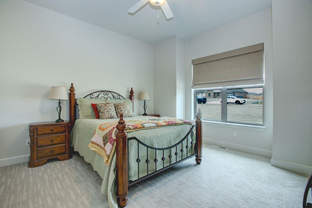 1422 Whispering Meadows Lane Property Photo 28