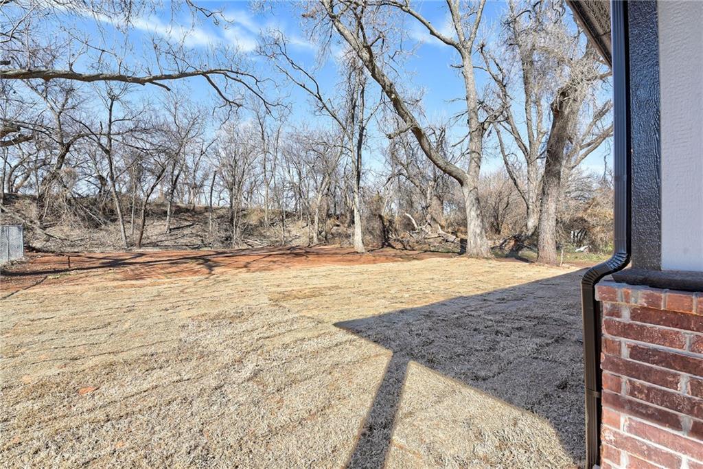 1201 N Page Avenue Property Photo 35