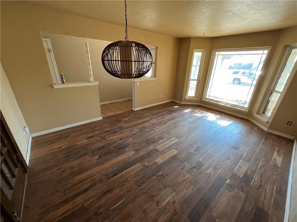 6709 Greenway Drive Property Photo 4