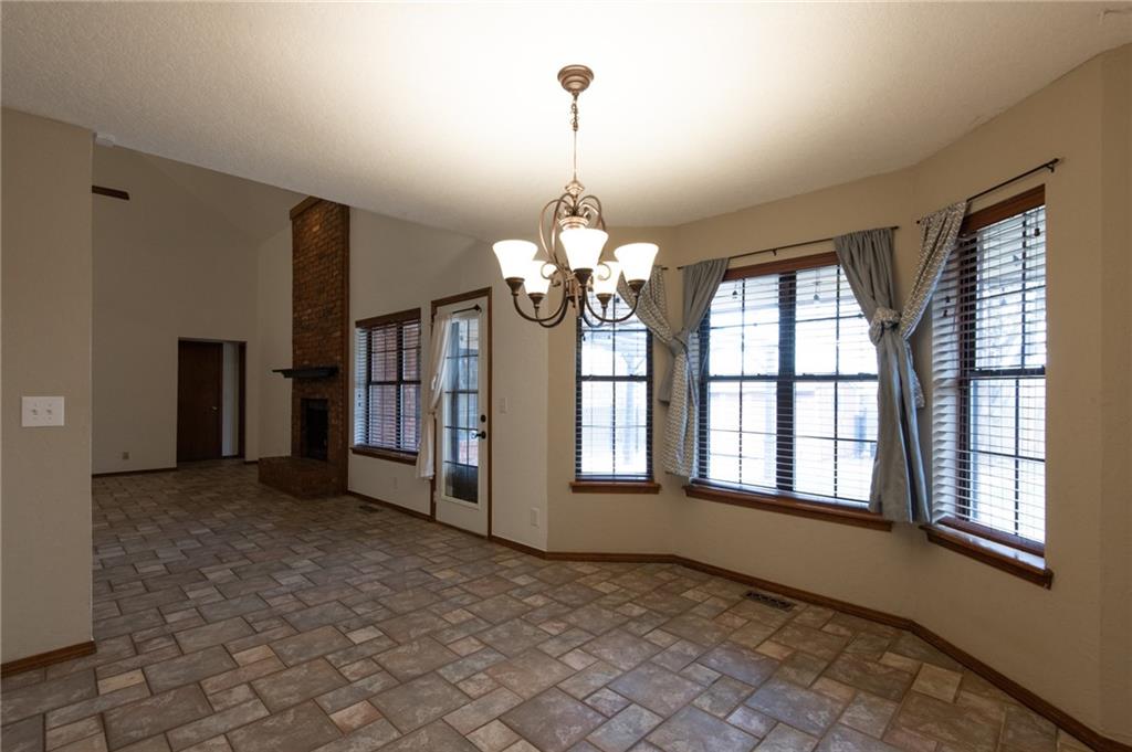 17712 Iron Lane Property Photo 13