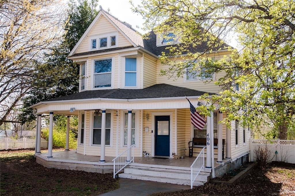 406 S Gardner Street Property Photo