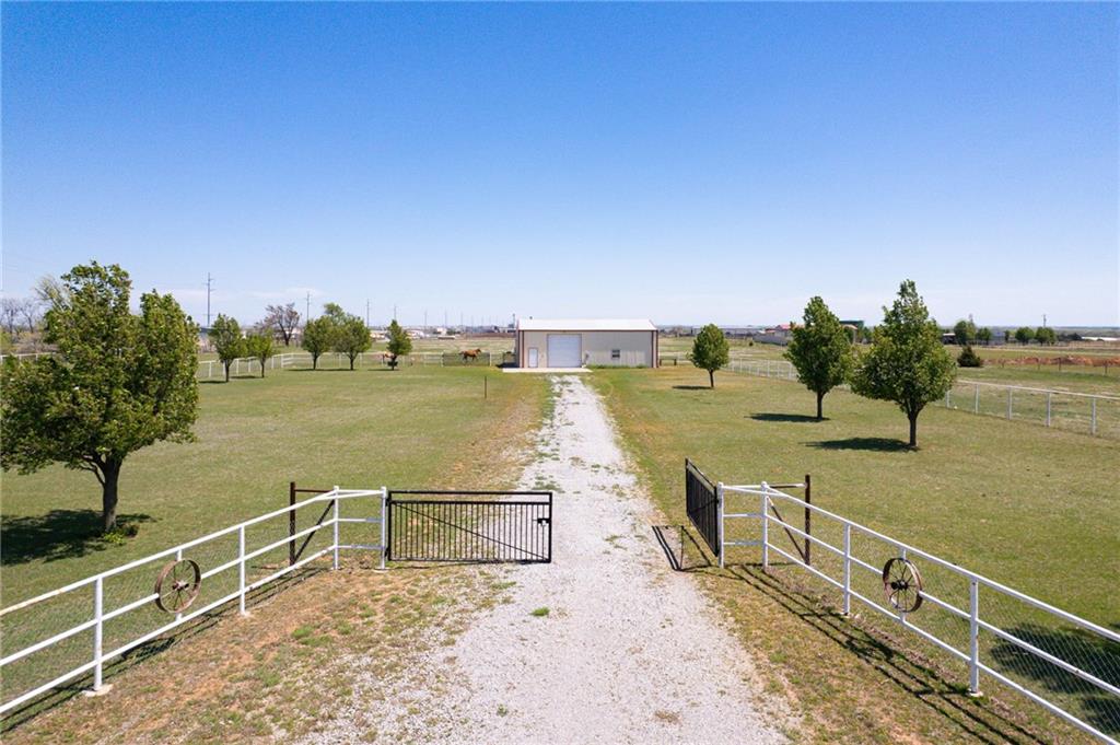 4449 S Choctaw Avenue Property Photo
