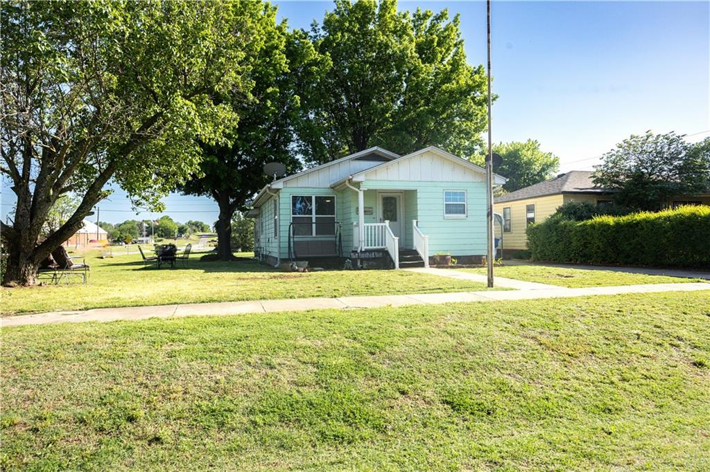202 Broadway Property Photo