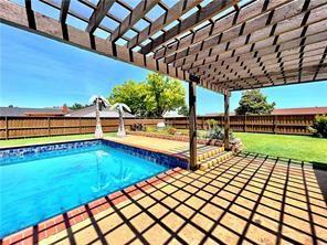 101 Saint Charles Place Property Photo