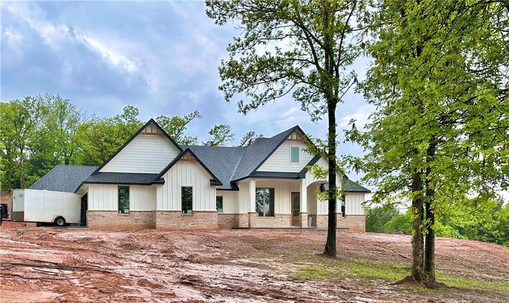 15895 Vernon Circle Property Photo