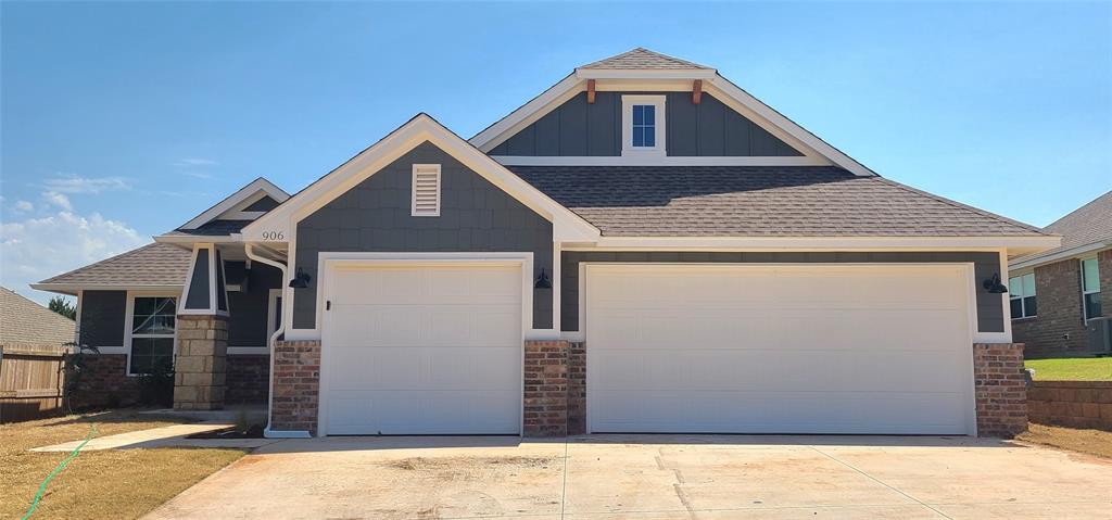 906 Dahlia Lane Property Photo