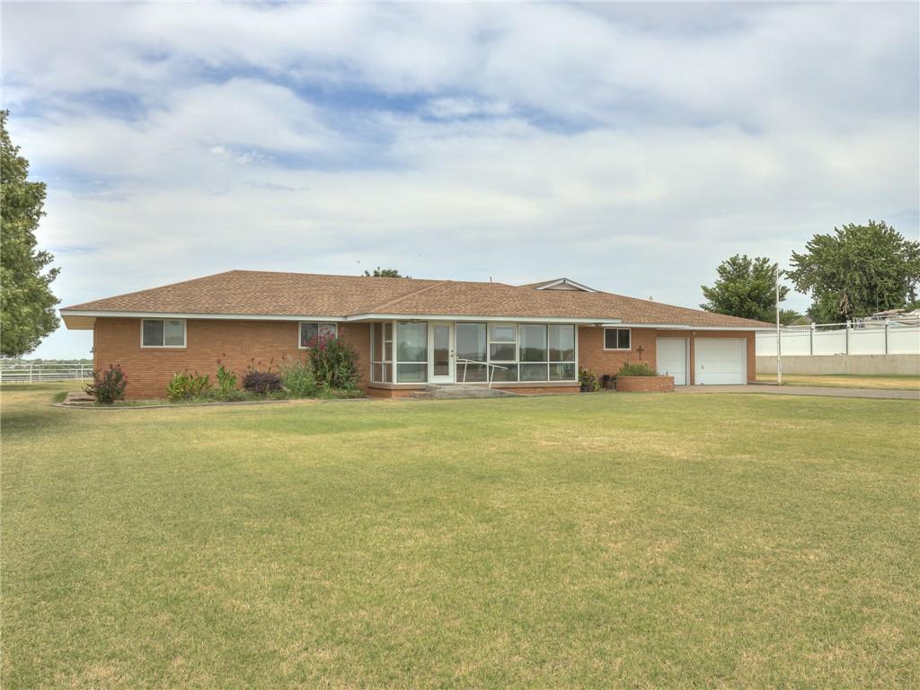 10311 N Airport Road Property Photo