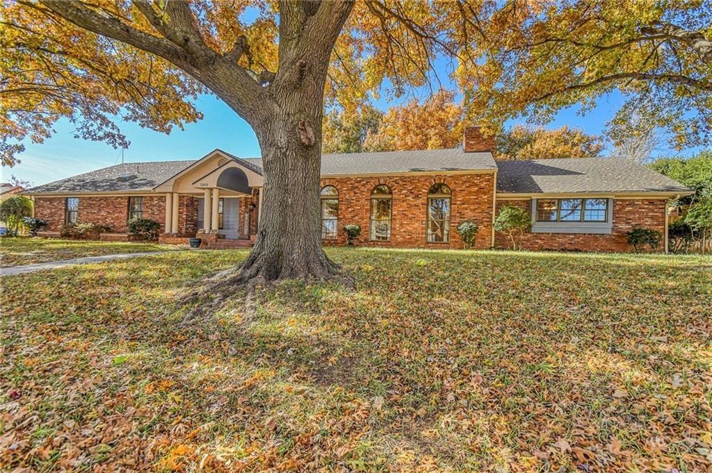 2810 Country Club Drive Property Photo