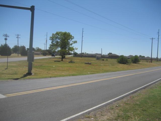 2524 S Eastern Avenue Property Photo 1