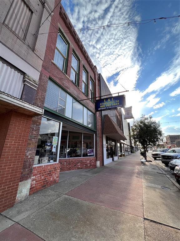 313 W Chickasha Avenue Property Photo 4