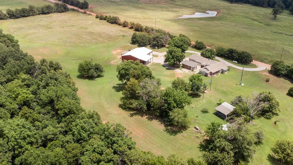 810633 S 3320 Road Property Photo 3