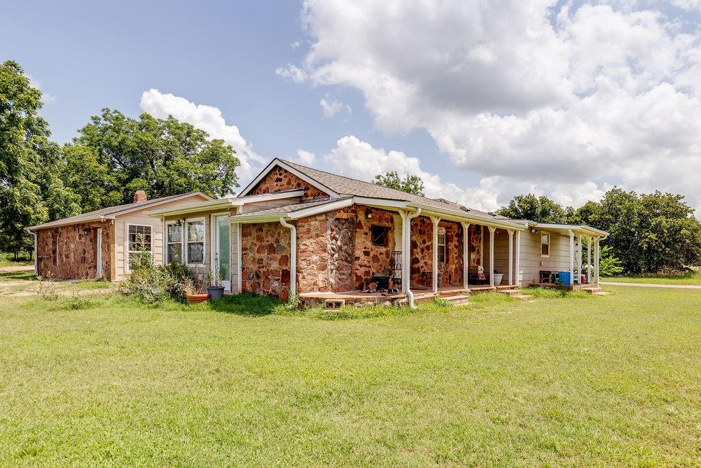810633 S 3320 Road Property Photo 5