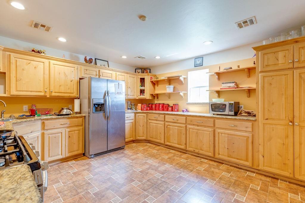 810633 S 3320 Road Property Photo 12