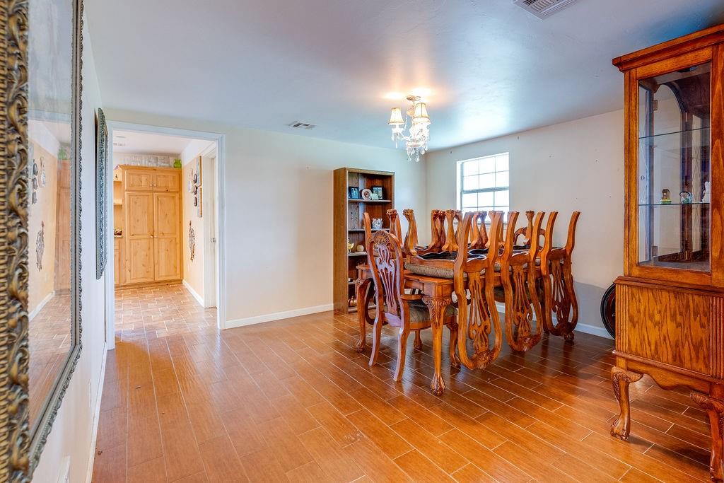 810633 S 3320 Road Property Photo 15