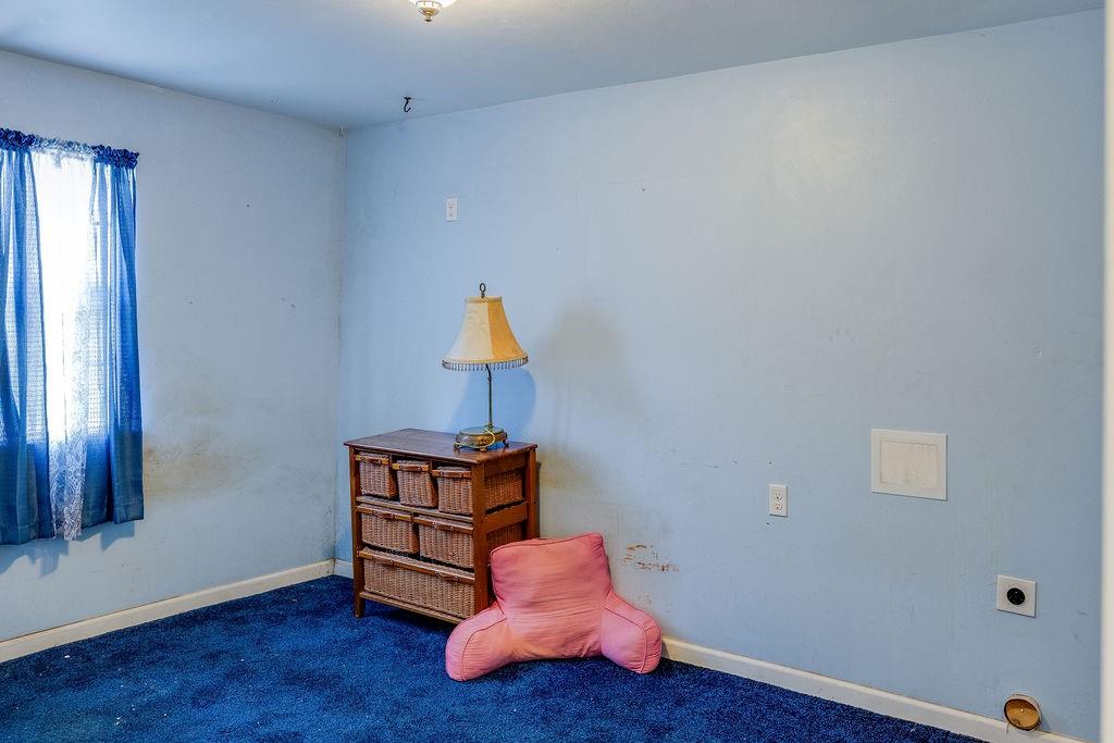 810633 S 3320 Road Property Photo 19