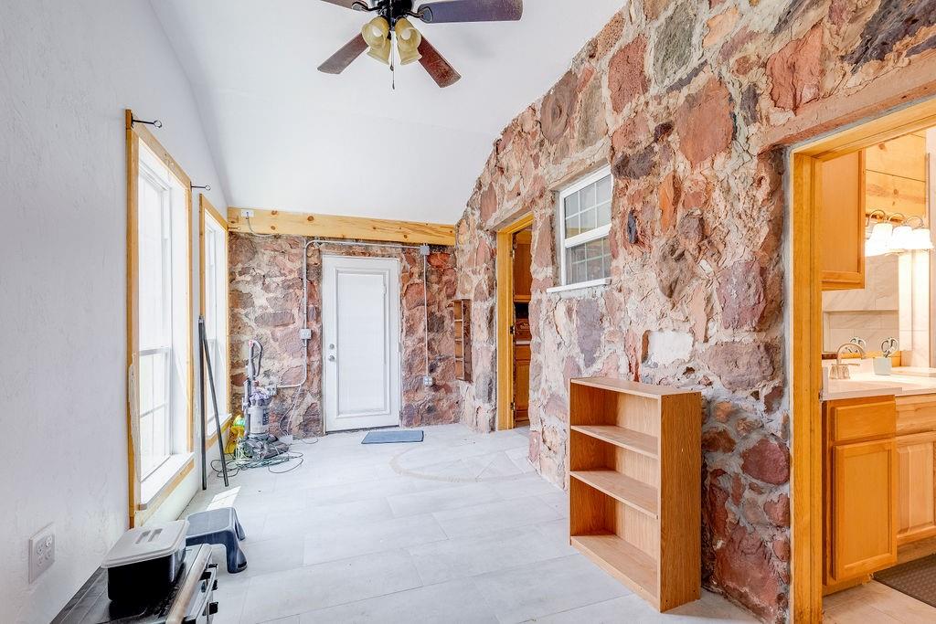 810633 S 3320 Road Property Photo 21