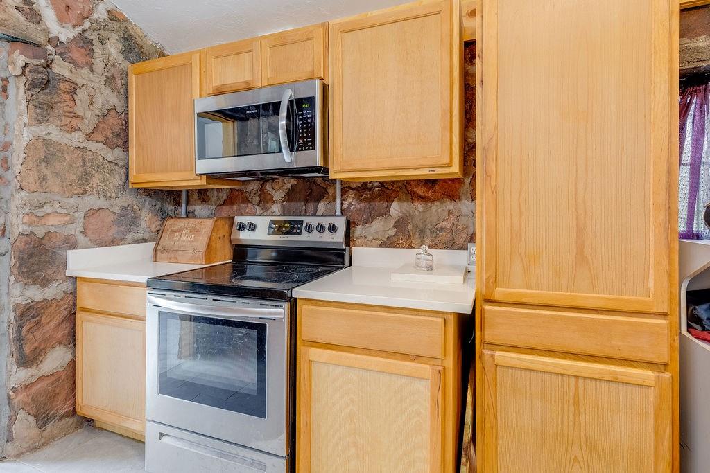 810633 S 3320 Road Property Photo 22