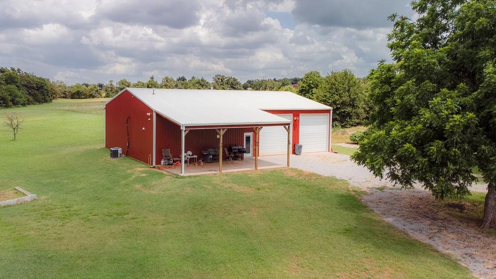 810633 S 3320 Road Property Photo 27