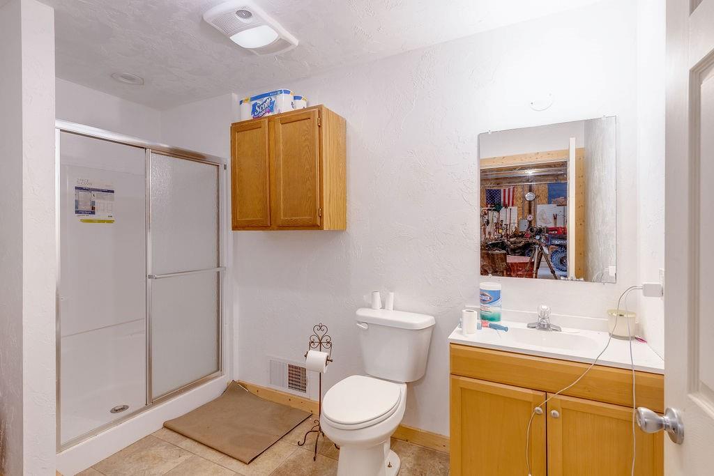 810633 S 3320 Road Property Photo 37