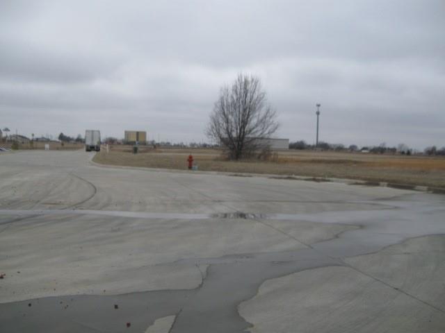 5 & 6 Transportation Parkway Property Photo