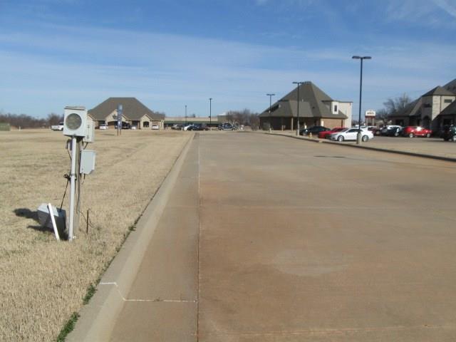 6 N Kickapoo (villagio Add) Street Property Photo