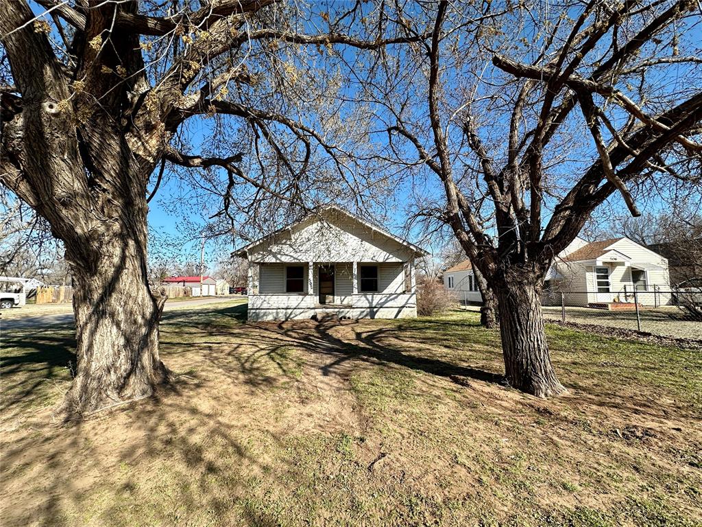 502 10th Street Property Photo