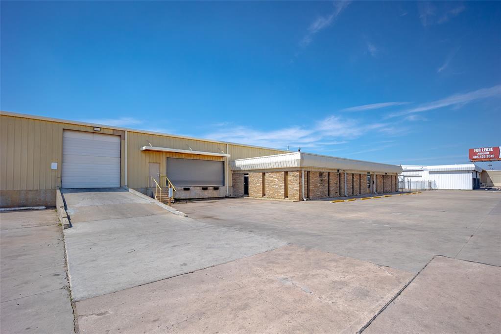 6501 S Interstate 35 Service Road Property Photo