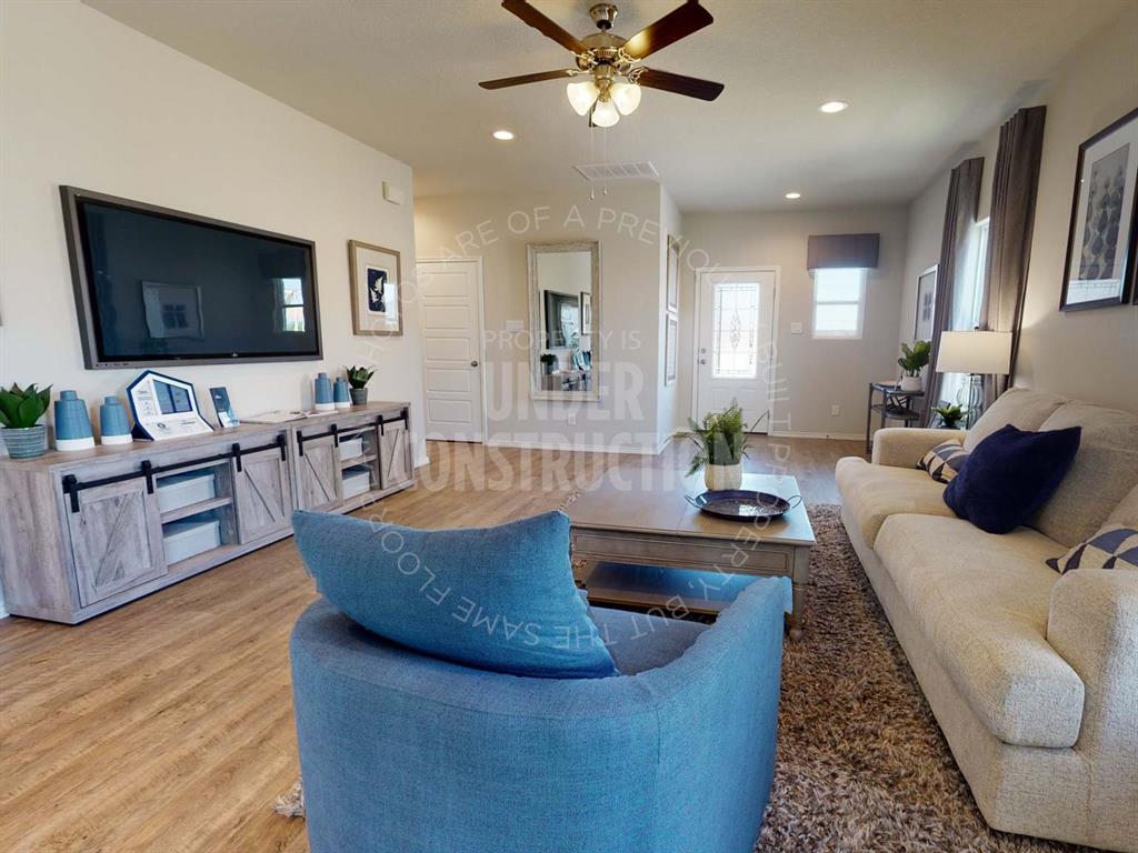 1223 Clyesdale Drive Property Photo 6