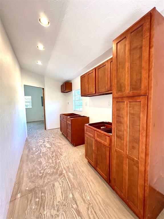 325 E Broadway Property Photo 10