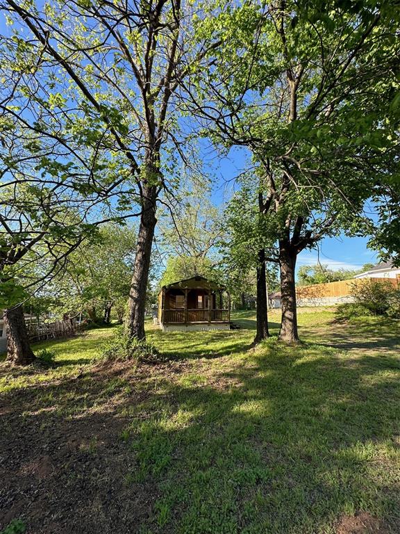 325 E Broadway Property Photo 13