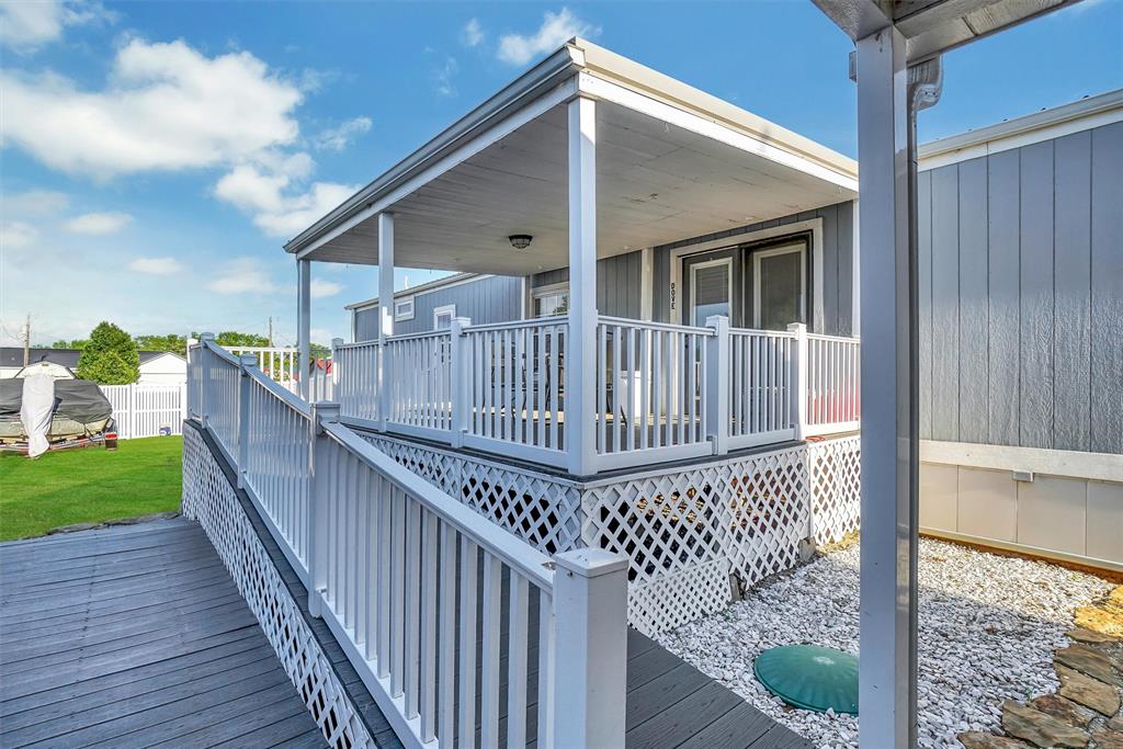 128 Wood Street Property Photo 2