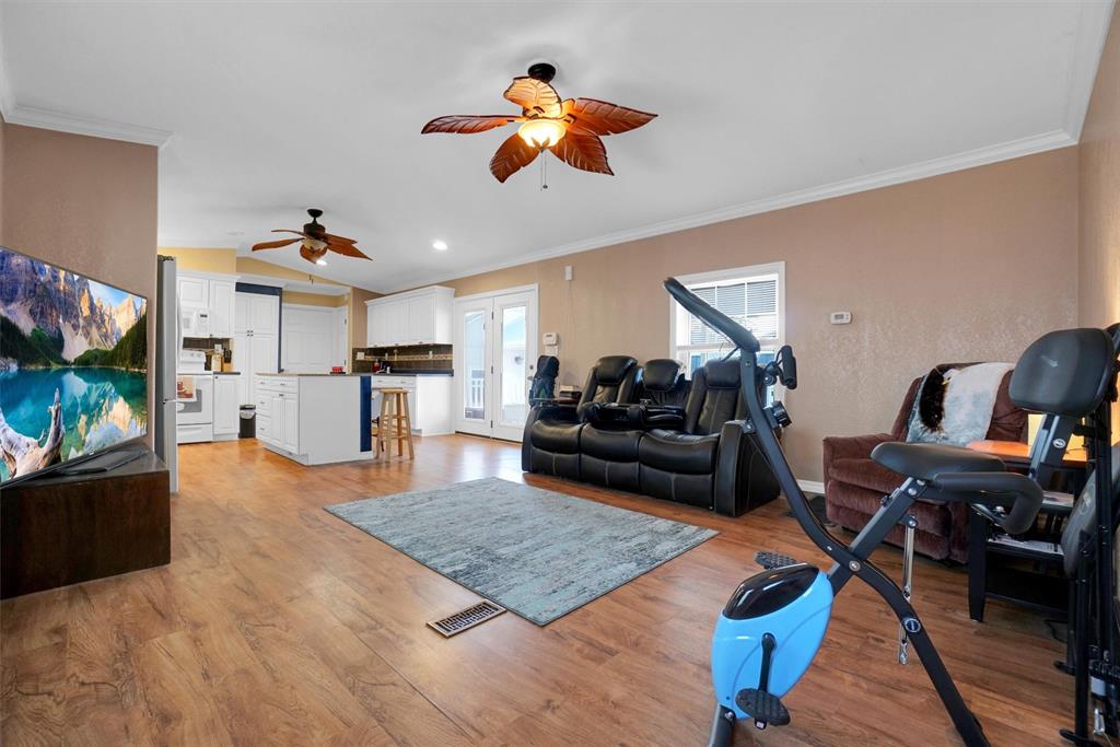 128 Wood Street Property Photo 6