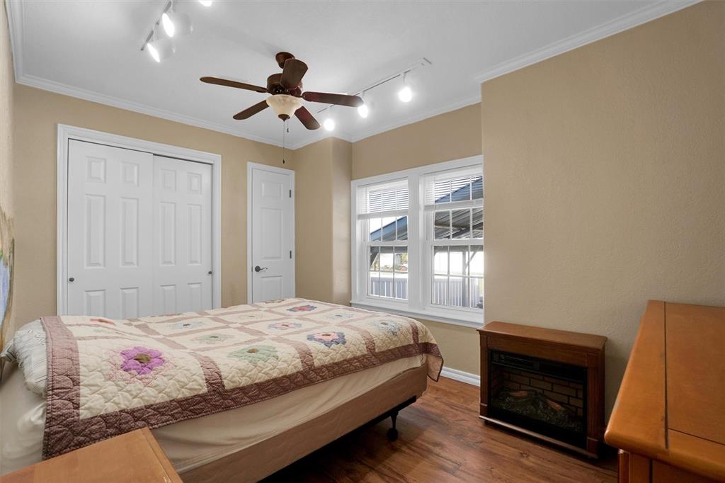 128 Wood Street Property Photo 15