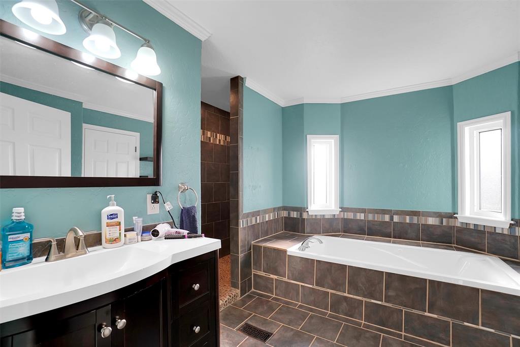 128 Wood Street Property Photo 18