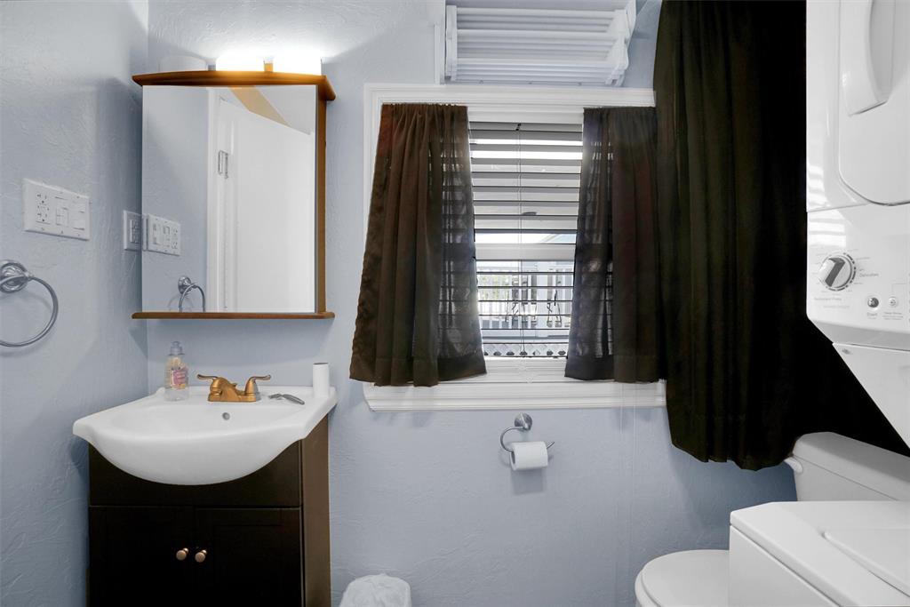 128 Wood Street Property Photo 39