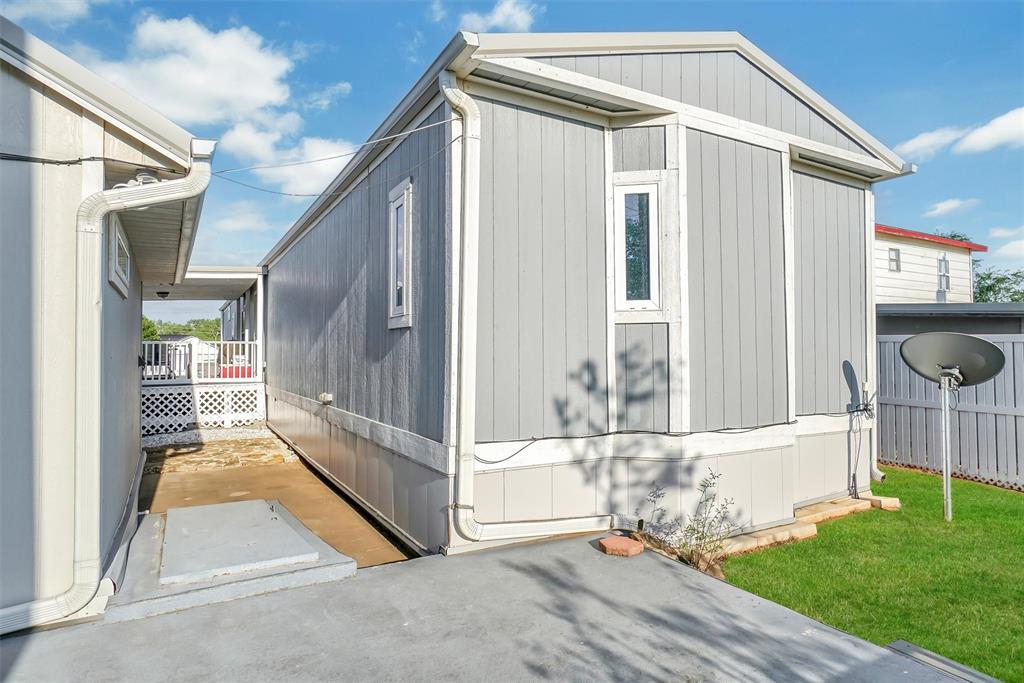 128 Wood Street Property Photo 41