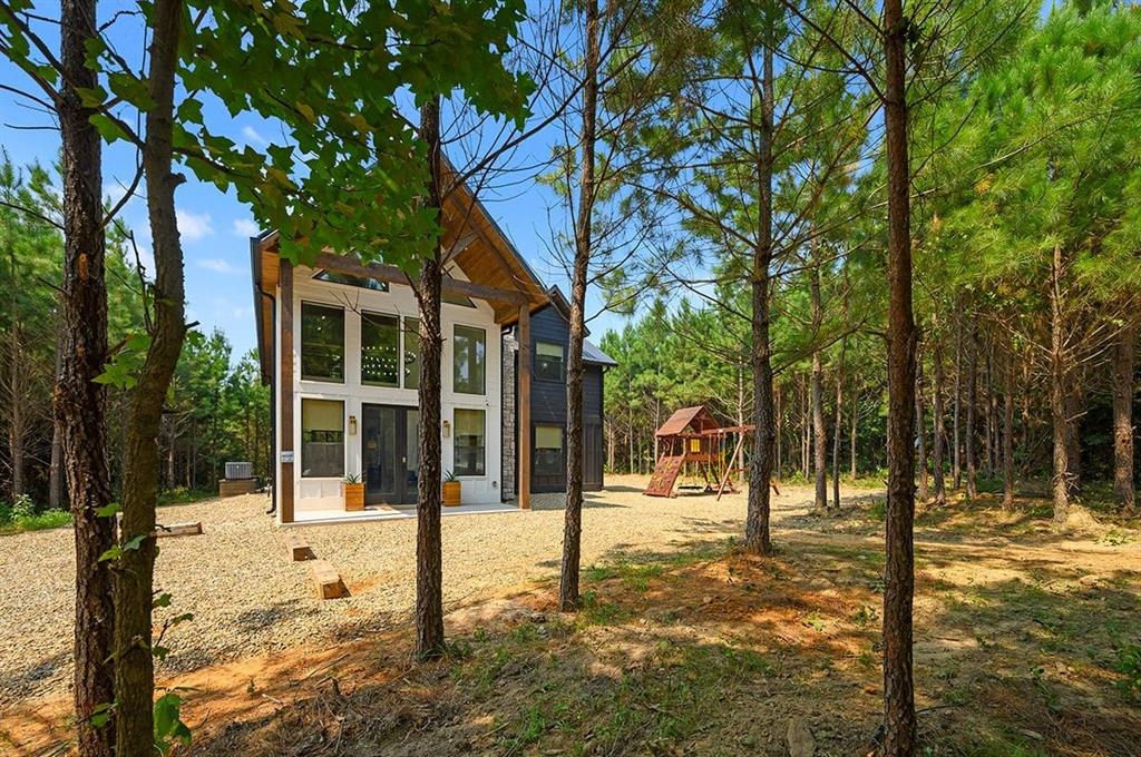 152 Weeping Willow Trail Property Photo 3