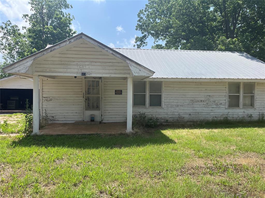 613 N 8th Street Property Photo 2