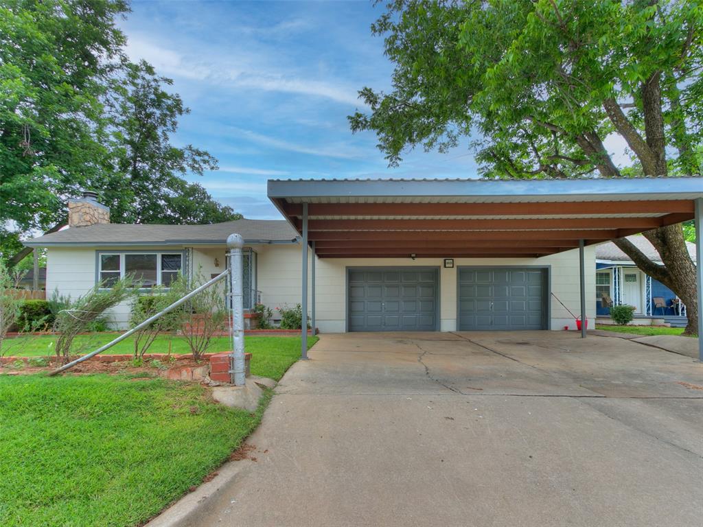 1915 S Mansfield Avenue Property Photo 4