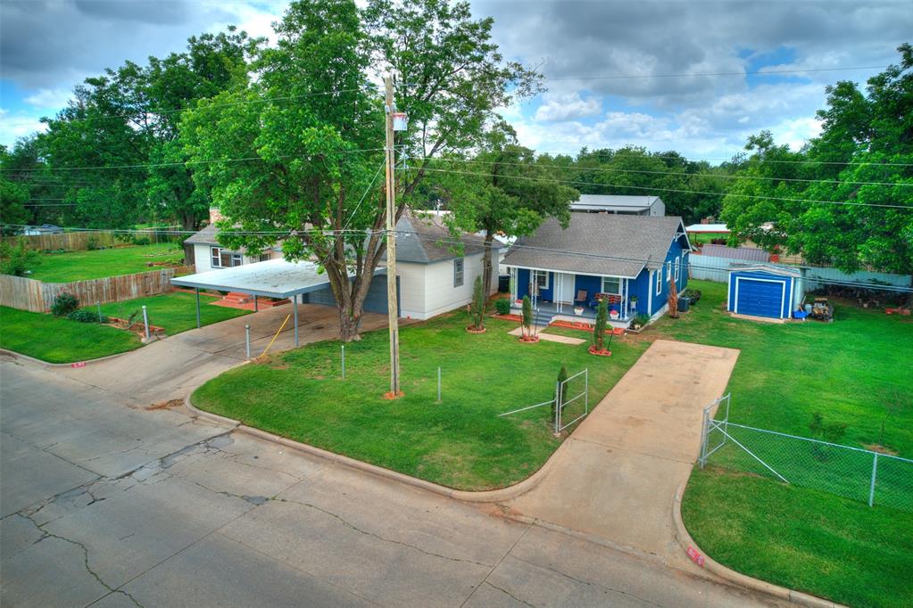 1915 S Mansfield Avenue Property Photo 6