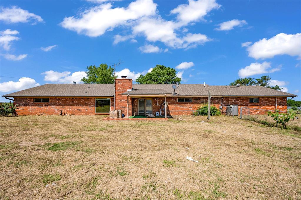 1311 County Road 1390 Property Photo 11
