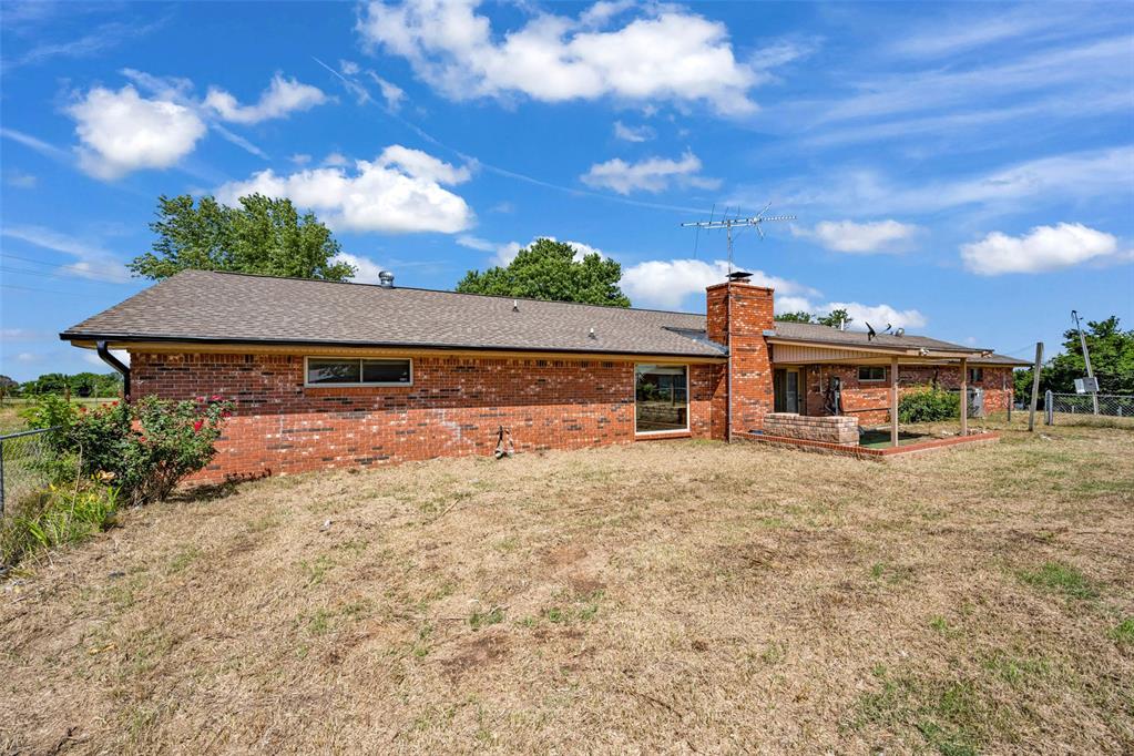 1311 County Road 1390 Property Photo 12