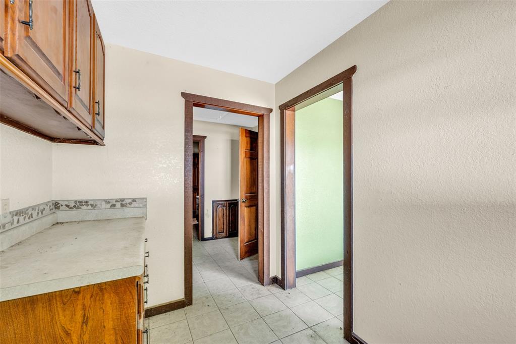 1311 County Road 1390 Property Photo 51