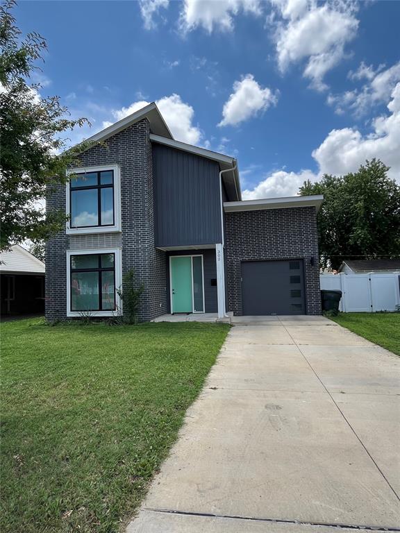 302 E Harmon Drive Property Photo 3