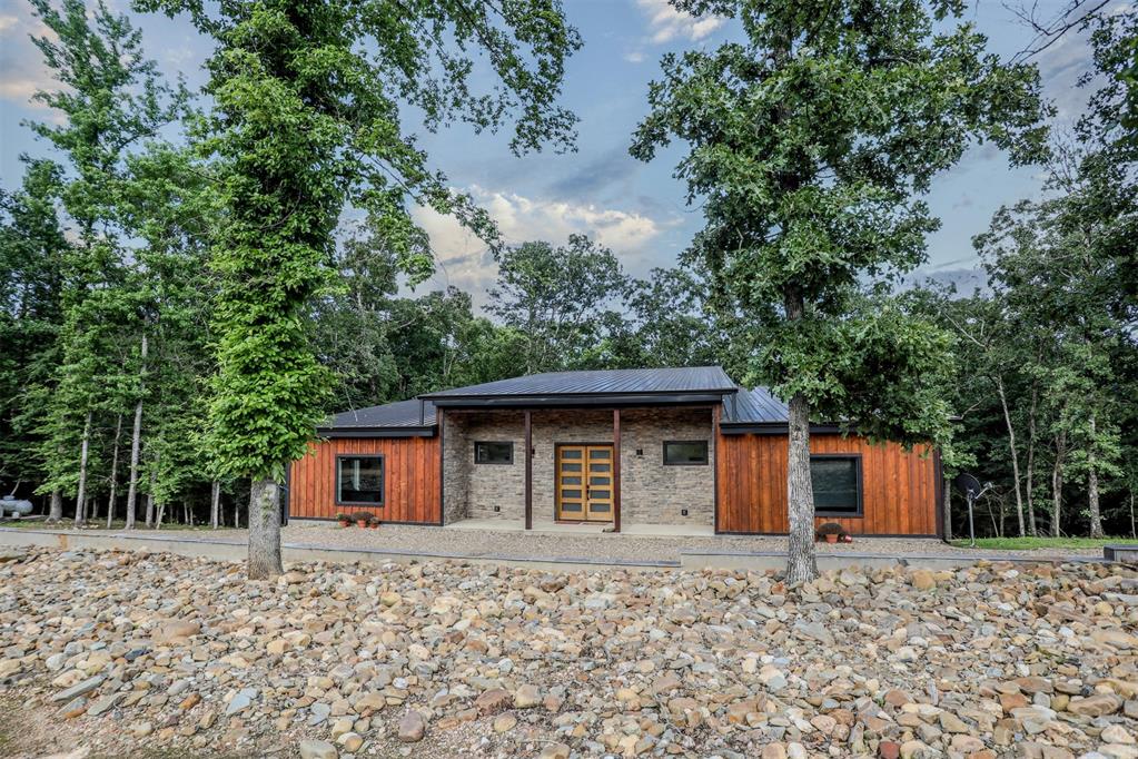 467 Crosscut Saw Road Property Photo 2