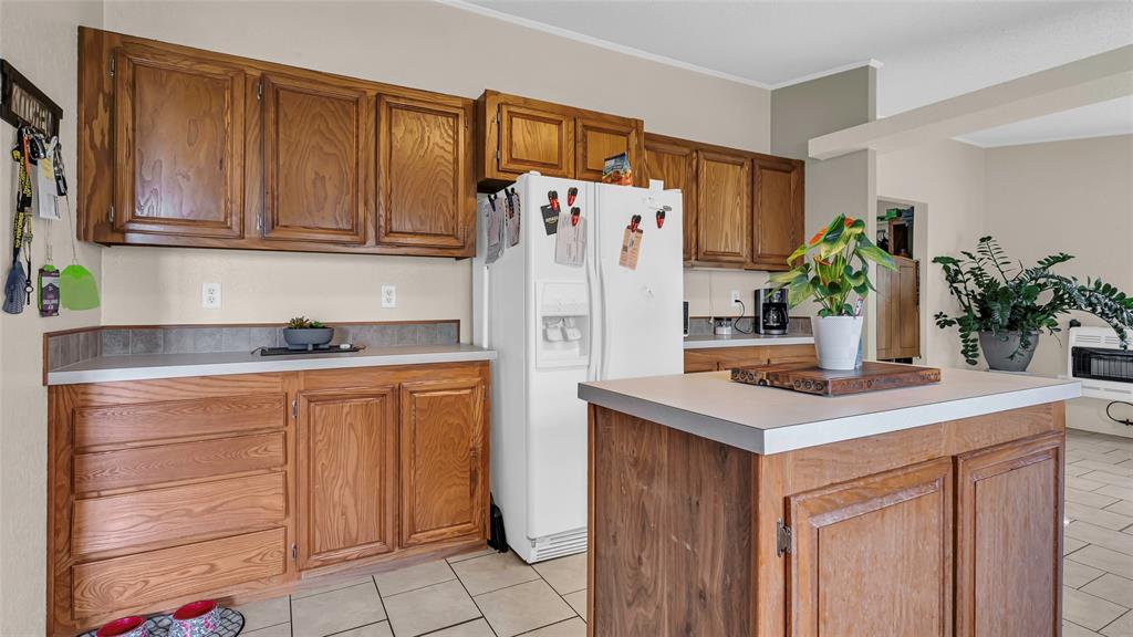 27481 E County Road 1660 Property Photo 11