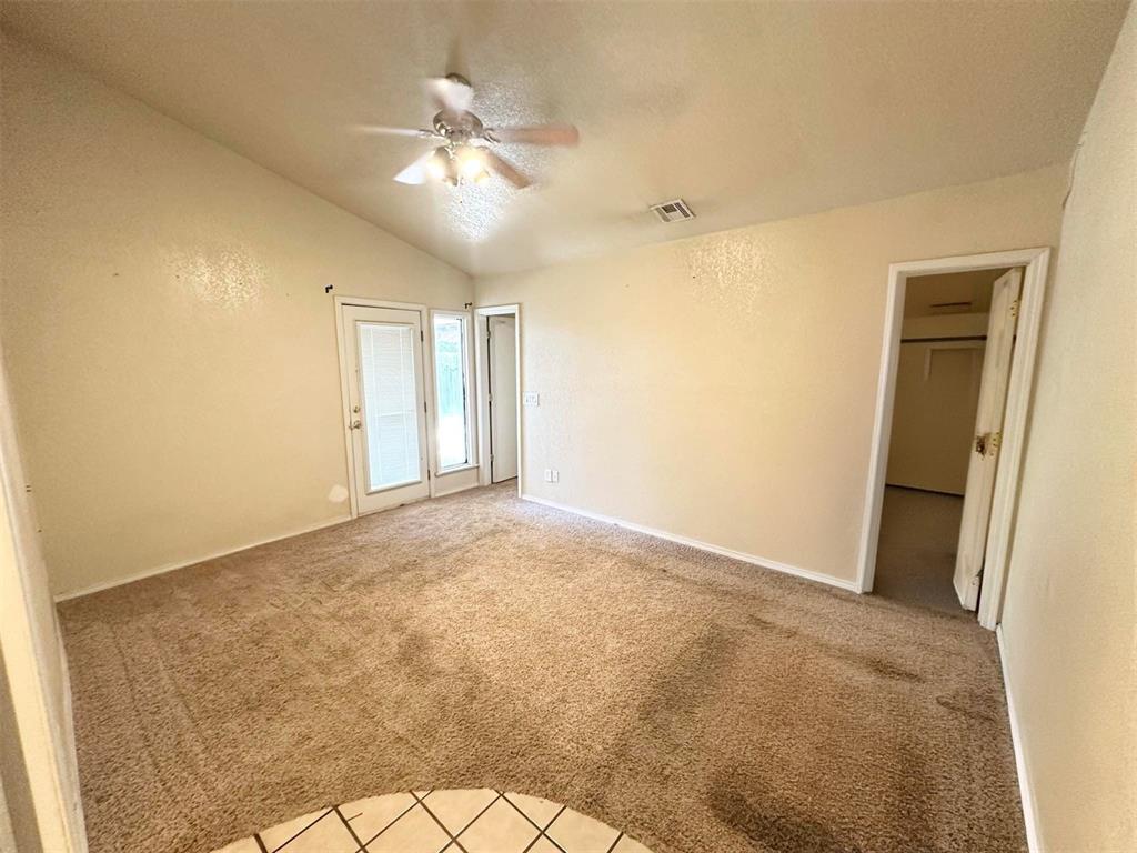 420 E 2nd Street Property Photo 12